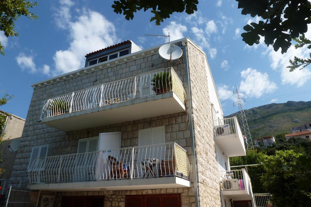 Apartments Kligge Mlini Bagian luar foto